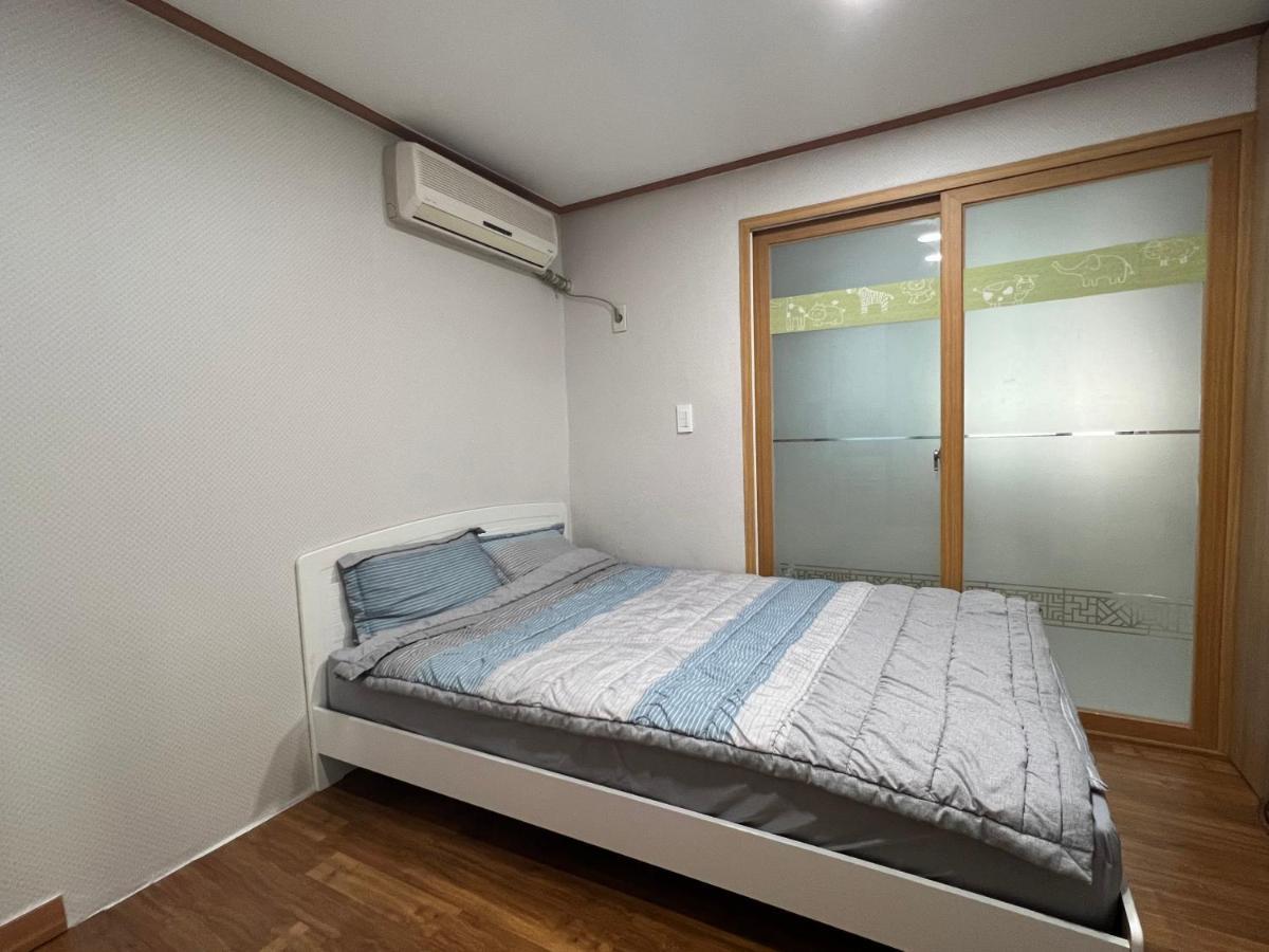 Sangmin Sweet Apartamento Daejeon Exterior foto
